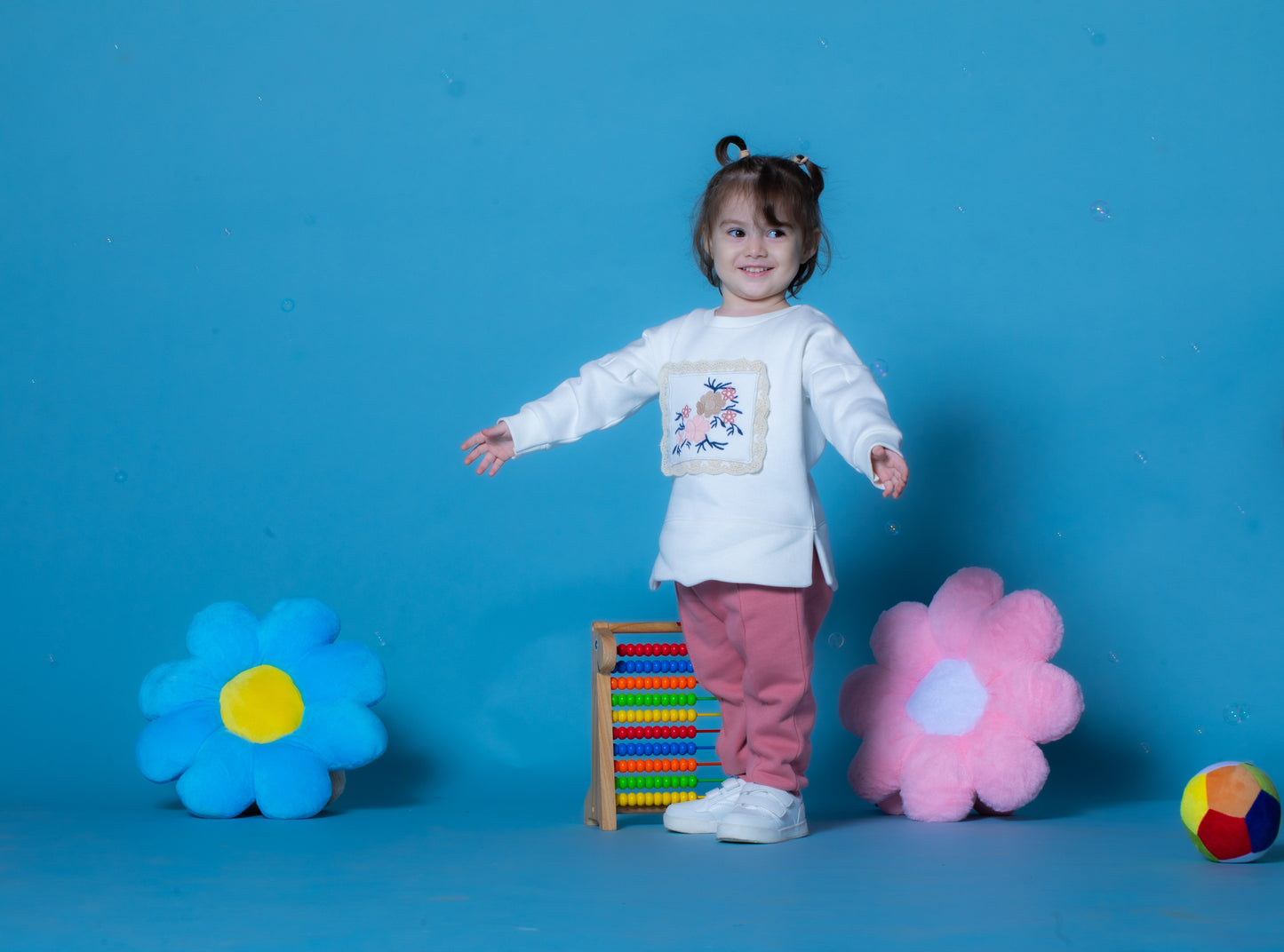 Blossom Dreams Two-Piece Baby Set | Vintage-Inspired Floral Sweatshirt & Pink Joggers